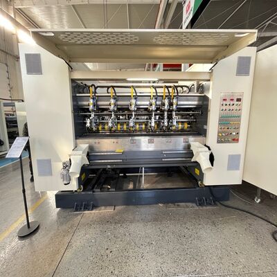 Qualität  Max Width 2500 Mm Thin Blade Slitter Scorer Machine Making Corrugated Cardboard Equipped With 3 Kinds Of Scorer Mode Ensuring Processing Fabrik