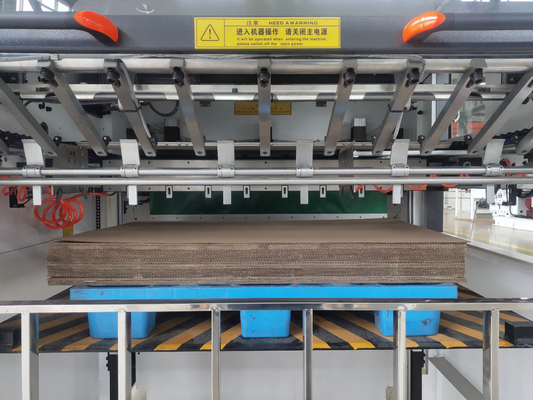Pneumatische halbautomatische My1300 Stanz- und Rillmaschine