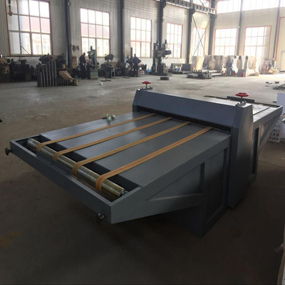 Flache Wellpappen-Stanzmaschine 4500 x 1600 x 1250 mm anpassbar