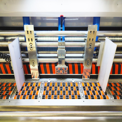 4 Farbgewölbte Karton Flexo-Druckmaschine mit dem Kerben stempelschneidenen 250pcs/min