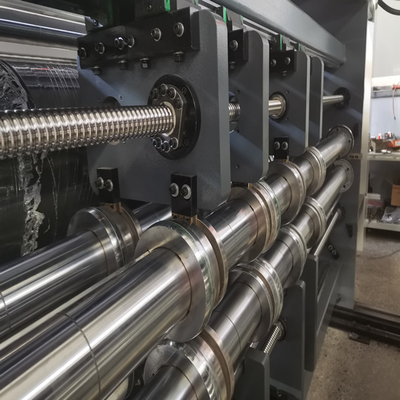 Schnelle Geschwindigkeit führen Eage-Zufuhr Flexo, das stempelschneidene Maschine 180pcs/Min kerbend druckt