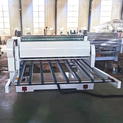Wellpappschneidemaschine der Längen-3800mm mit dem Stapler Energiesparend
