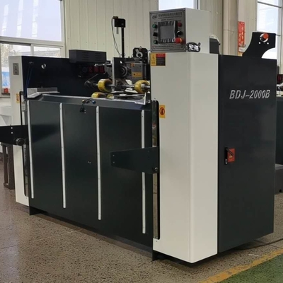 Halb automatischer Karton-Kasten-nähende Maschinen-doppelte Servomotor-PLC-Steuerung