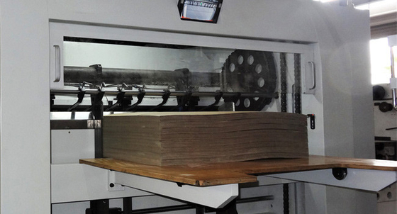 Faltende gewölbter Karton-stempelschneidene Flachbettmaschine