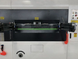 Halb automatische faltende verpackende Papierkasten-stempelschneidene Drehmaschine
