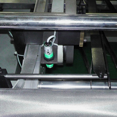 Kundenspezifischer Kasten-gewölbte lamellierende Papiermaschine 30KW