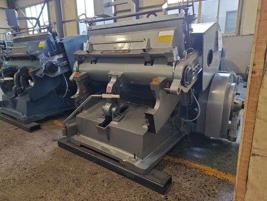 Schwere manuelle Wellpappen-Stanzmaschine ML1200 mit 1200 × 830 mm Größe und vier Sicherheitssystemen