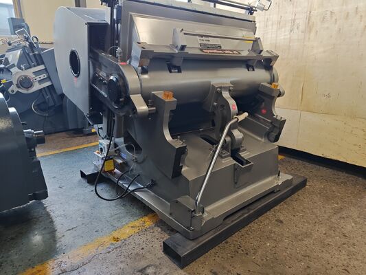 Manuelle Schwerlastmaschine ML1200 Walzkartonmaschine mit 20 Stück/min Geschwindigkeit und Größe 1200 * 830 mm