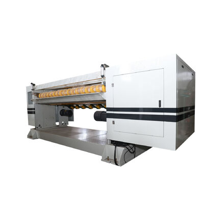 Höchste Maschinengeschwindigkeit 100mmin Walzkarton-Produktionslinie Computersteuerung Helical Cross Cutter und Max 3500kg Gewicht NC Cutter
