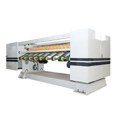 Hauptantrieb Servomotor 22 KW Walzkarton-Produktionslinie NC-Schneidemaschine mit Schneidgenauigkeit ±1mm Für die Produktion