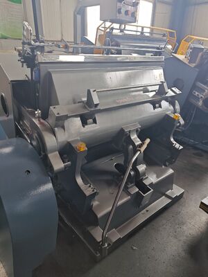 Heavy Duty ML1100 Manual Corrugated Carton Die Cutting Machine with 20 pcs/min Speed 1100 * 800 mm Size and Four Safety Systems