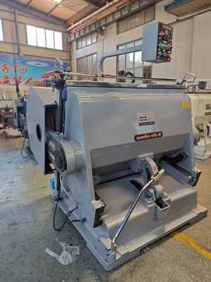ML1500 Halbautomatische Druckmaschine mit maximaler Größe von 1500 mm, vier Sicherheitssystemen und manueller Papierzufuhr