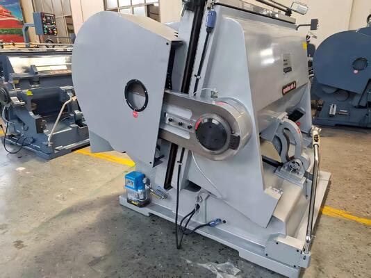 ML1500 Halbautomatische Walzkartonmaschine mit elektrischer Saugbremskupplung und vier Sicherungsteilen für maximale Wirkungsgröße von 1500 × 1050 mm