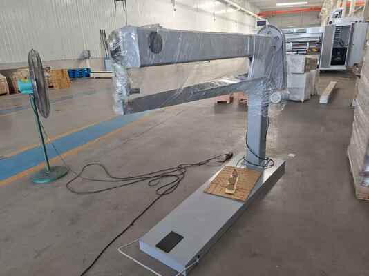 Manuelle Kartonbox Nähmaschine DZX1800 mit stetig drehbarem Betrieb Hochgeschwindigkeit1800mm Länge für eine bessere Verpackung