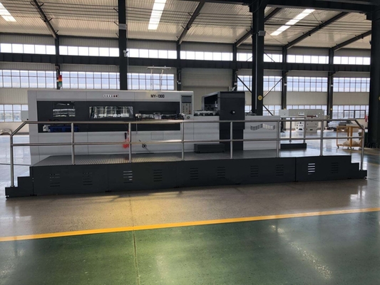 Stempelschneidene Maschine des rotierenden gewölbten Karton-24.5KW für Kästen